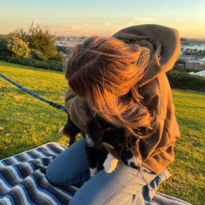 Meet your Posher, Ema